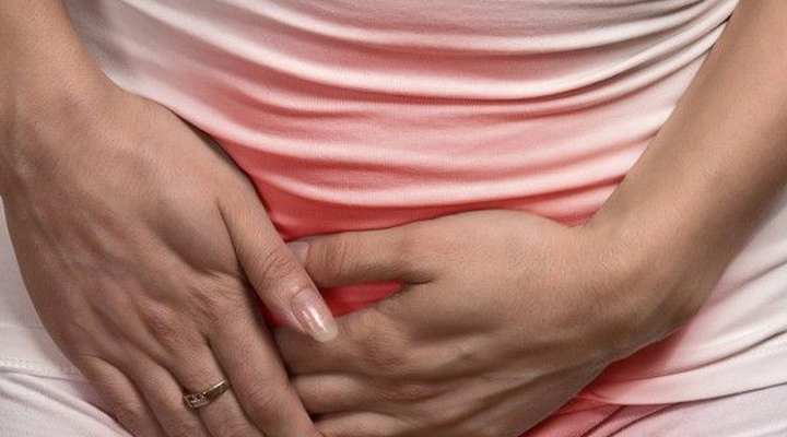 Infekcia močových ciest: Príznaky, príčiny a prevencia