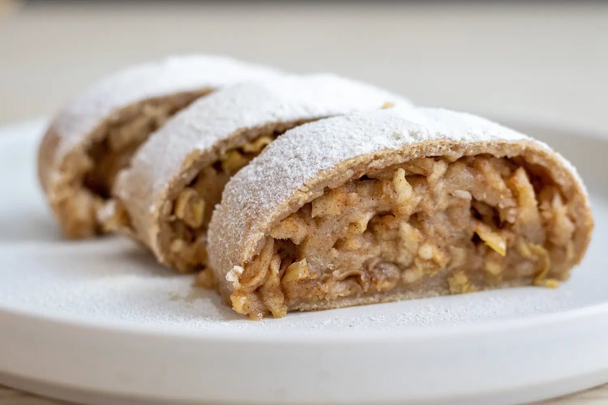 Recept: Jablková štrúdľa z tvarohového cesta