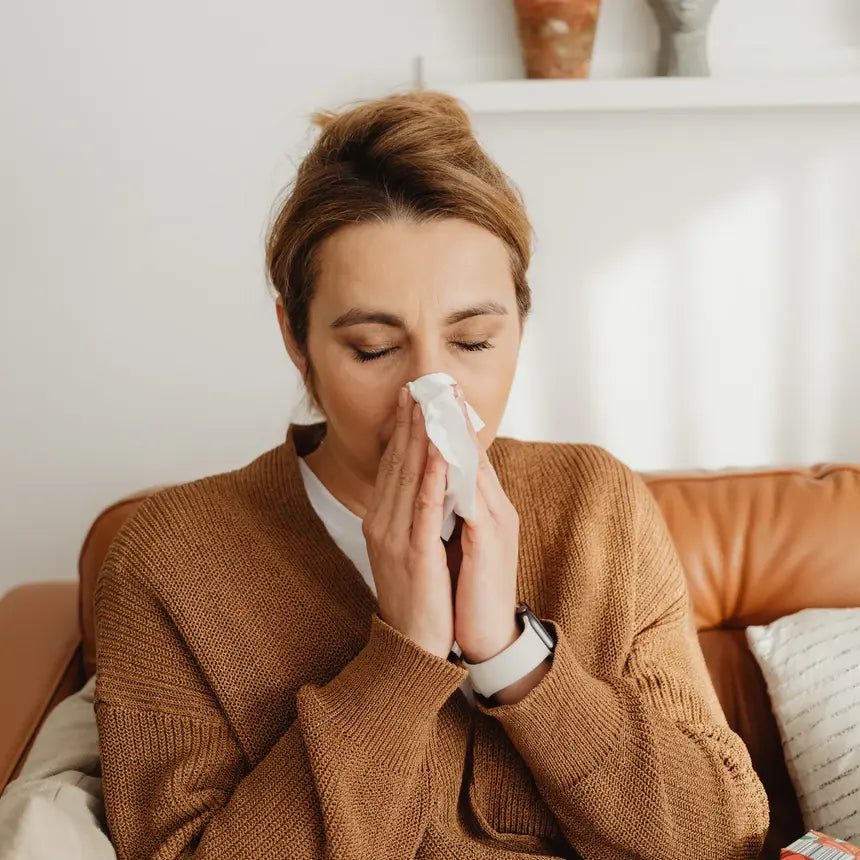 Vírusová alebo bakteriálna infekcia: Ako zistiť, kedy pomôžu antibiotiká